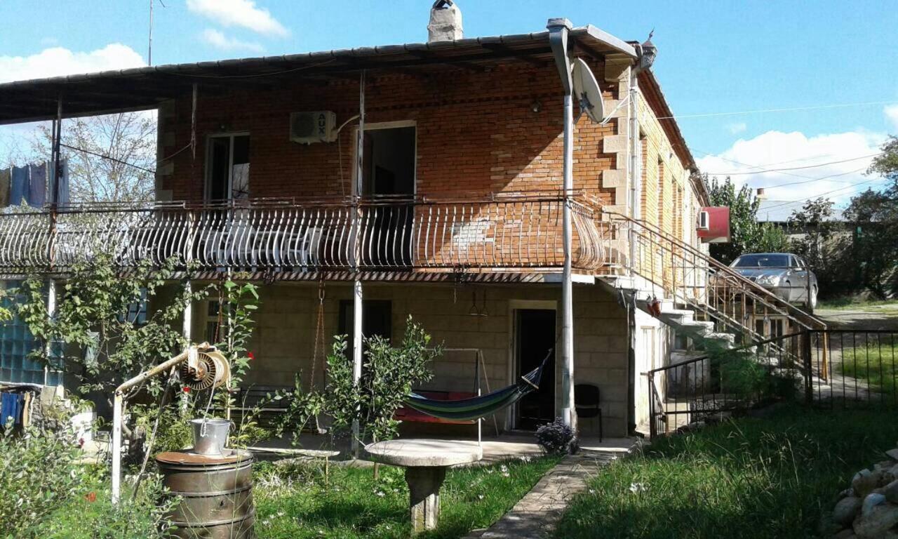 Гостевой дом Bagrati House Кутаиси Экстерьер фото