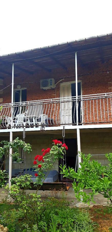Гостевой дом Bagrati House Кутаиси Экстерьер фото